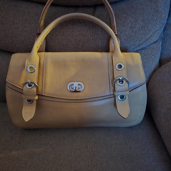 Chi Beige Leather Handbag - Picture 1 of 9